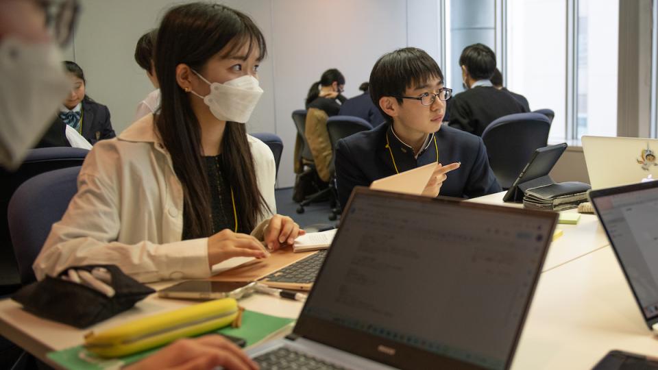 Japanese high school students discuss peace and security at the G7 High School Summit.