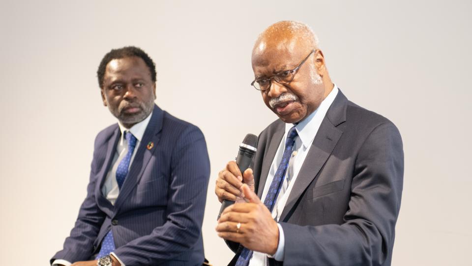 Philémon Yang, President of the 79th Session of the United Nations General Assembly (right) speaks at a UNU-hosted Youth Forum on 1 February 2025.