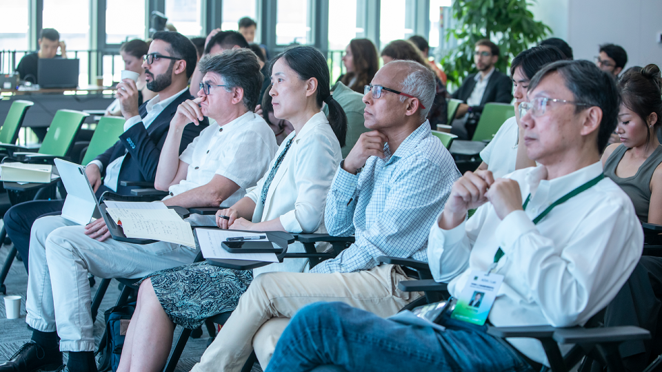 Participants and teachers at Ai Summer School