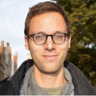 Dr. Thijs  Van de Graaf