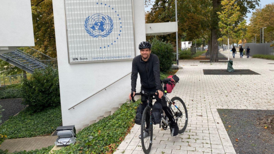 UNU-EHS expert Soenke Kreft with his bicycle in front of UN Bonn