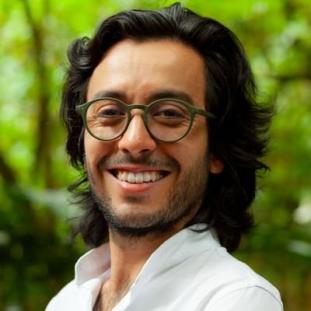 Dr.  Carlos Cadena Gaitan 