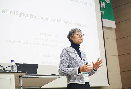 Dr Park EHWA University