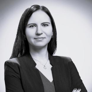 Dr. des. Julia  Haske