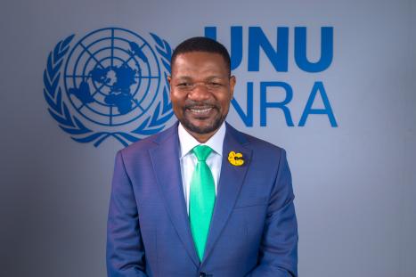 Dr. Munang
