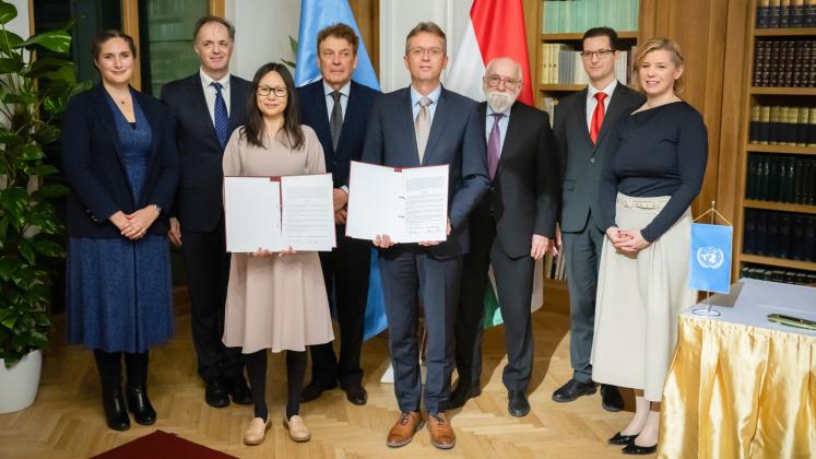 UNU and Hungary sign Host Country Agreement for new institute.
