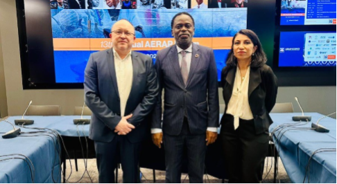 From left to right: Prof. Philippe De Lombaerde (Director of UNU-CRIS), Prof. Tshilidzi Marwala, (Rector of the United Nations University), Dr Antonella Di Trapani (Senior Research Fellow at the UNU Paris Office)