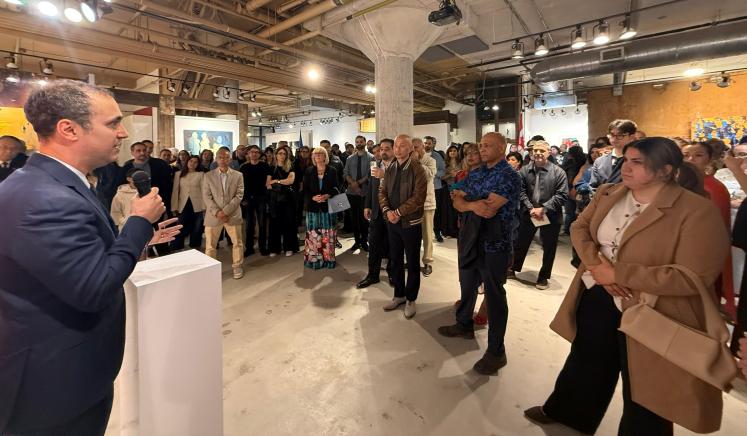 Kaveh speaking in Arta Gallery
