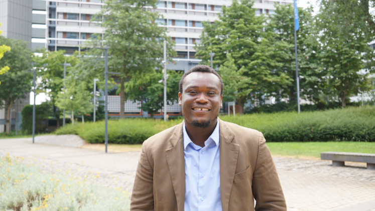 Elisha Darko in front of the UN Campus