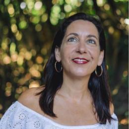 Paula-headshot