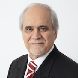 Javad Mottaghi headshot