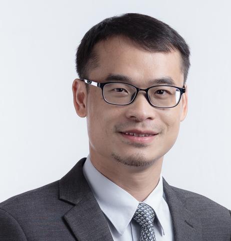 Xianguo Huang