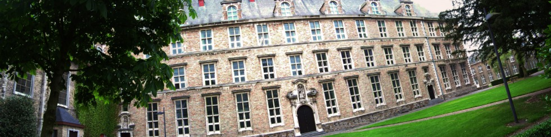 Facade of UNU-CRIS building